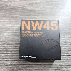 MAC Studio Fix Powder Plus Foundation NW45 - Original Formula